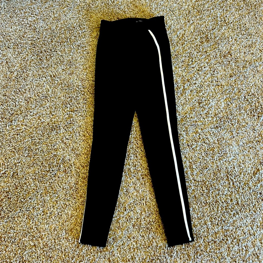 White House Black Market skinny dress pants. Like new - only worn one time.